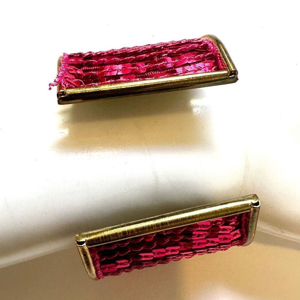 Pink sequin cuff bracelet - Picture 7 of 8